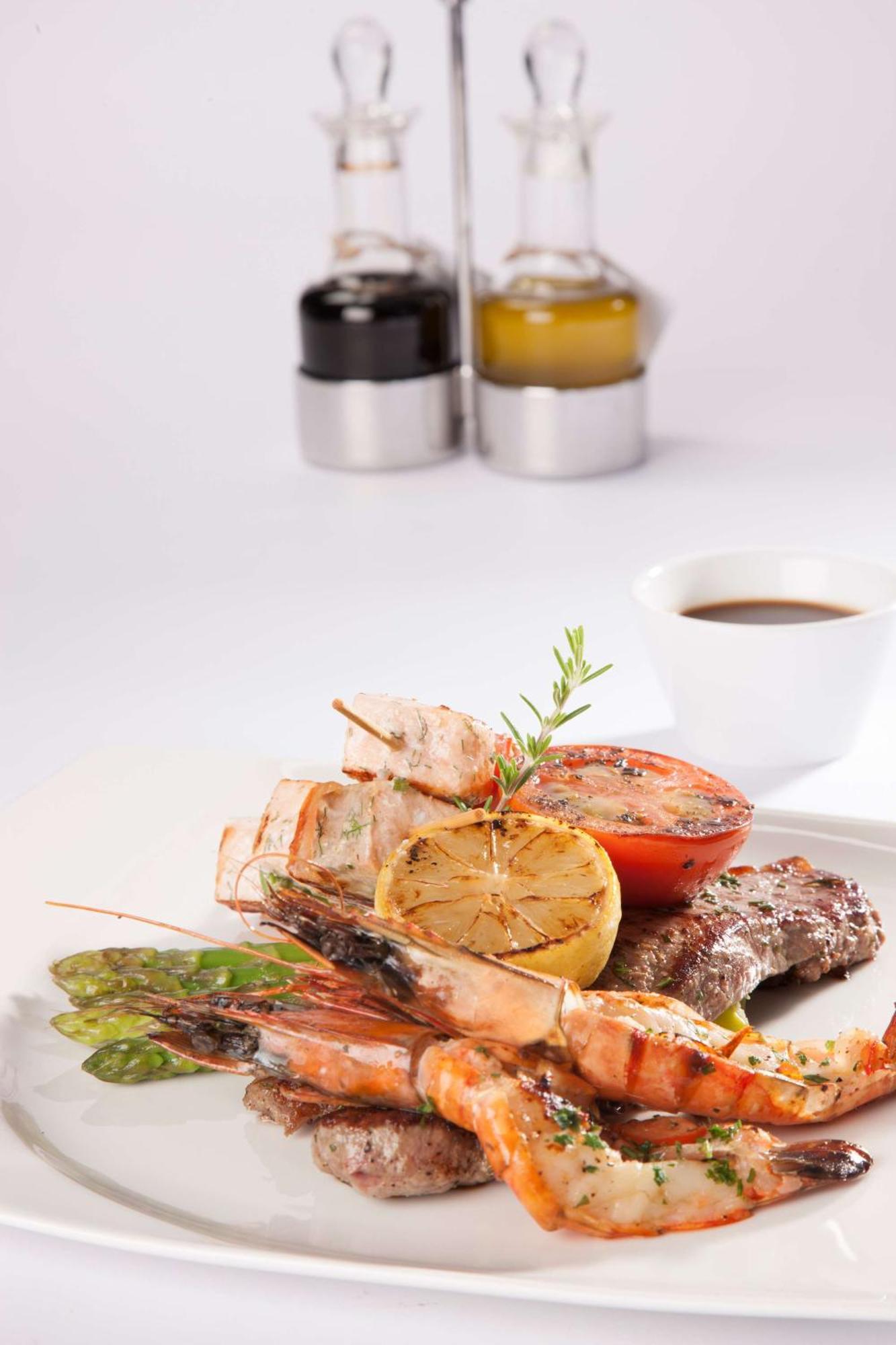 Radisson Blu Martinez Hotel Beirut