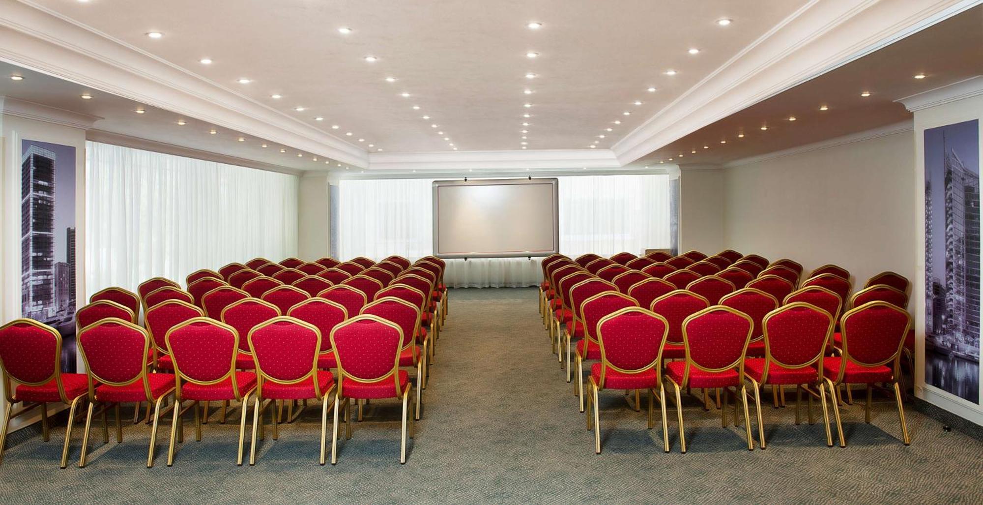 Radisson Blu Martinez Hotel